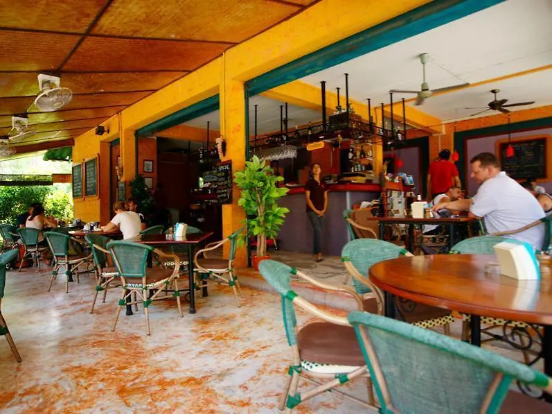 Bed and Breakfast Cafe Del Sol Ko Tao 2*,  Tajlandia