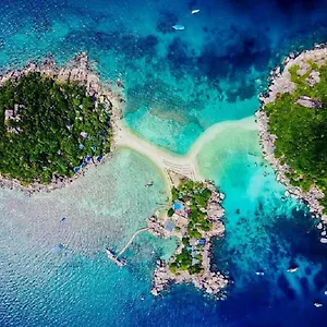 Курортный комплекс Nangyuan Island Dive, Тау