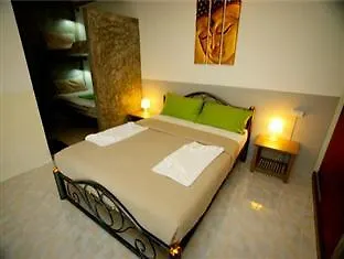 Bed and Breakfast Cafe Del Sol Тау 2*,